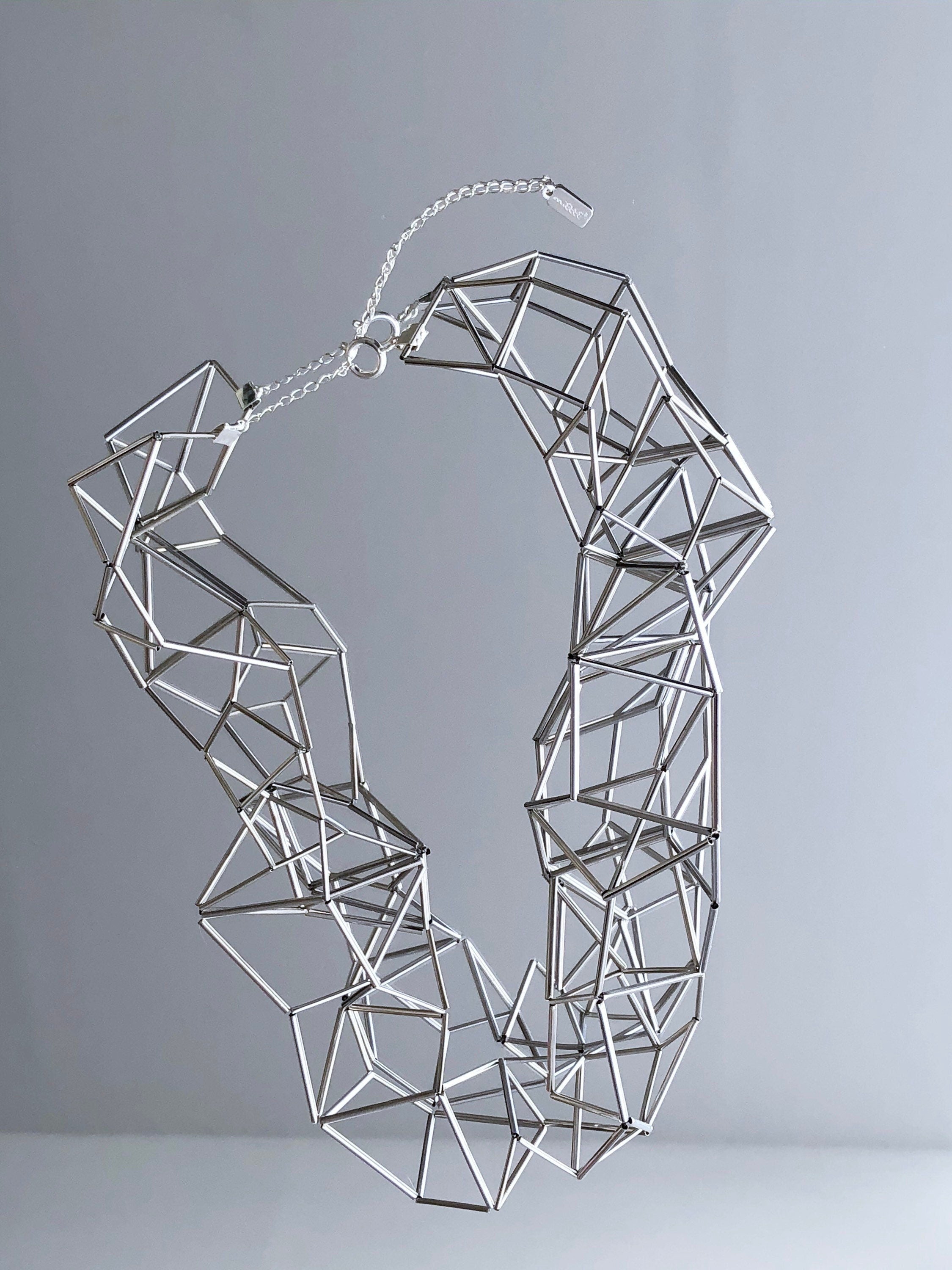 Collier «Fractales» une fusion d'art et de science - sustainable bioplastic jewelry - Miette