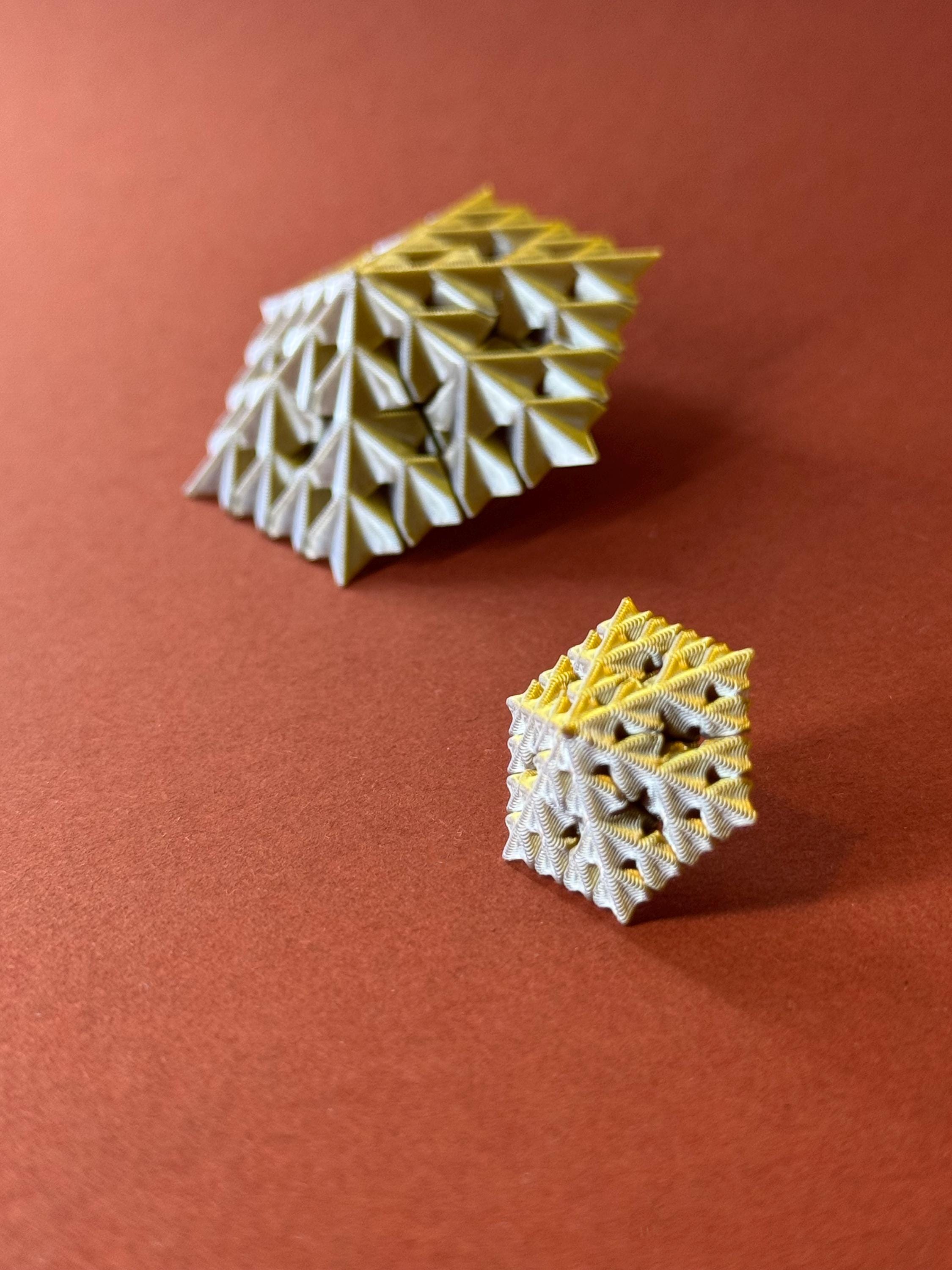  - sustainable bioplastic jewelry - Miette