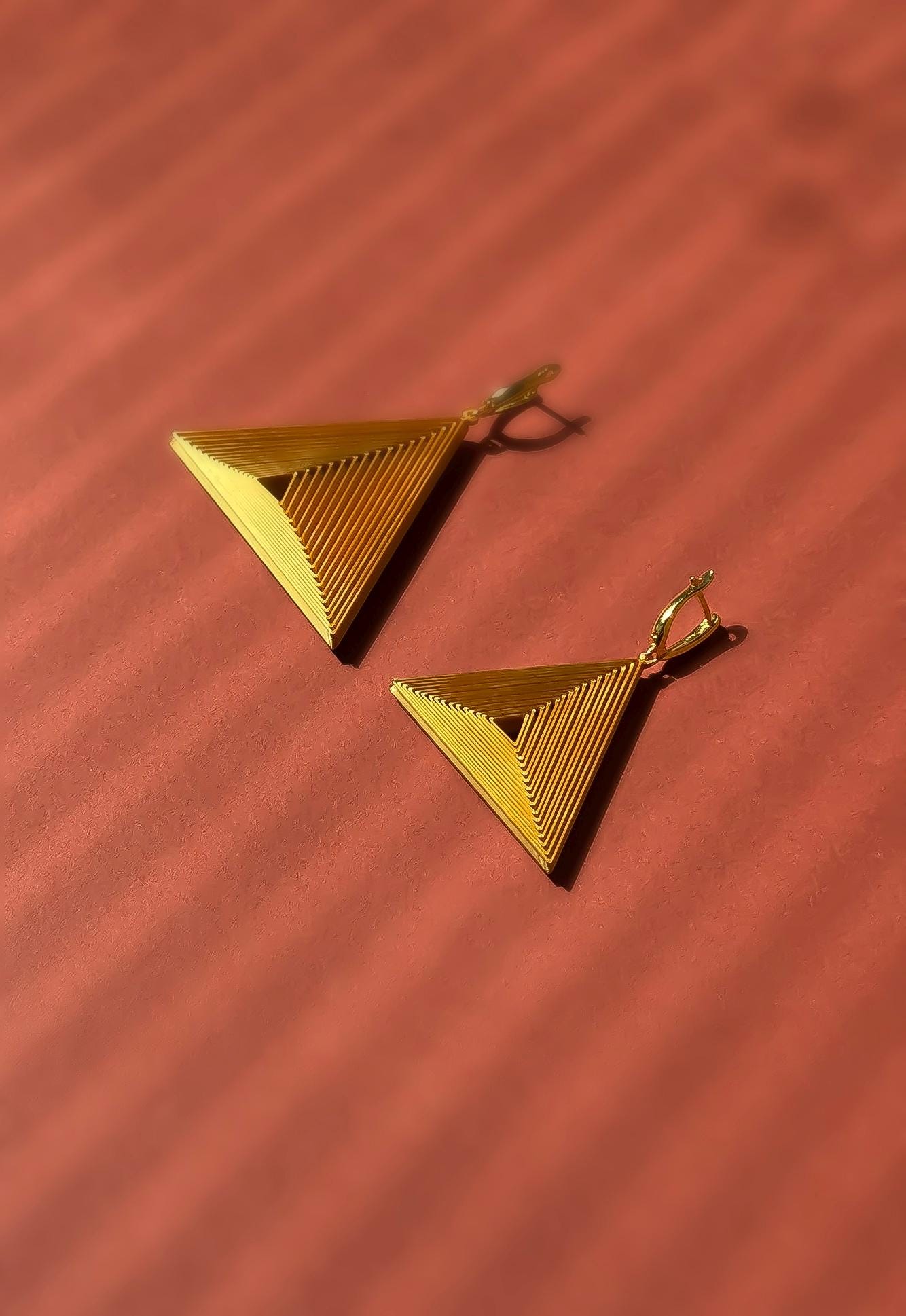  - sustainable bioplastic jewelry - Miette