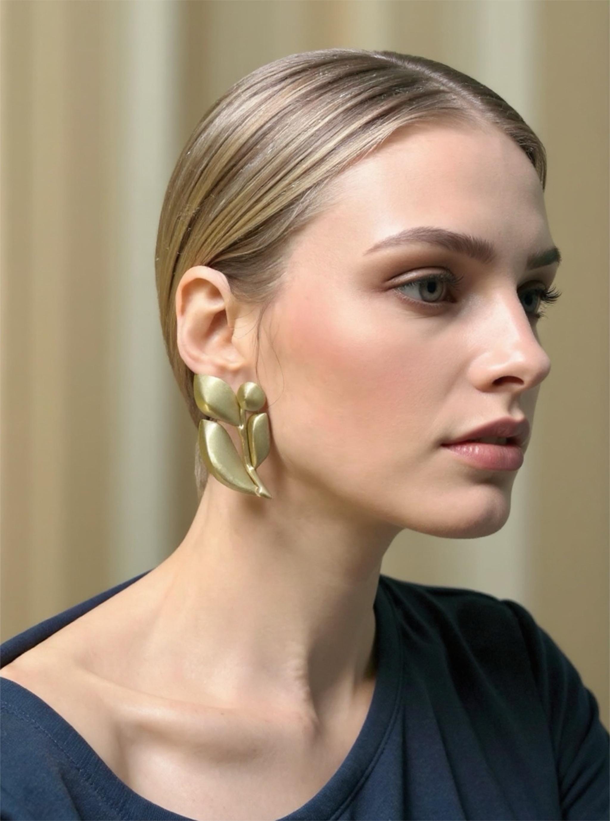 Pivoine Peony iridescent silver gold