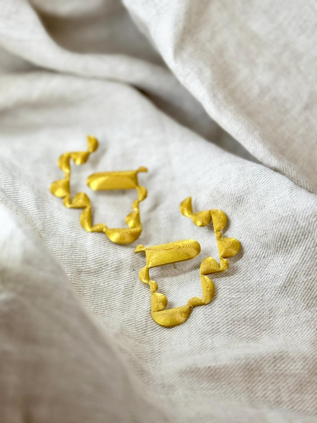  - sustainable bioplastic jewelry - Miette