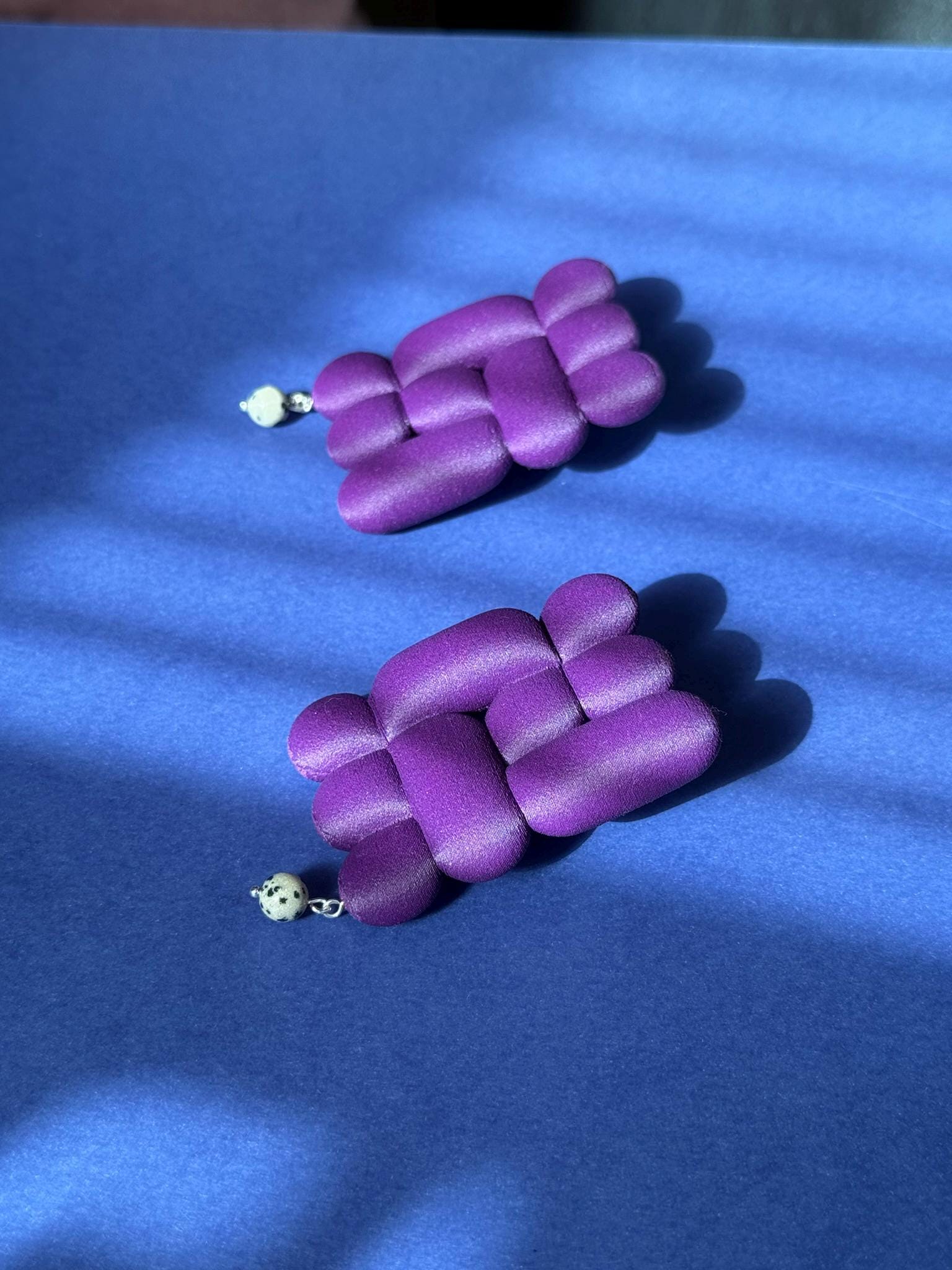 Boucles d'oreilles Brancusi Miette — finition mate clous inox hypoallergéniques