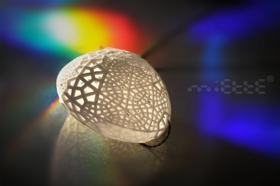  - sustainable bioplastic jewelry - Miette