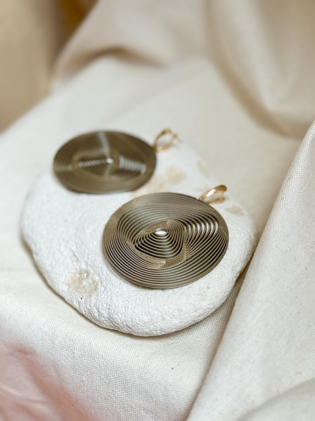  - sustainable bioplastic jewelry - Miette