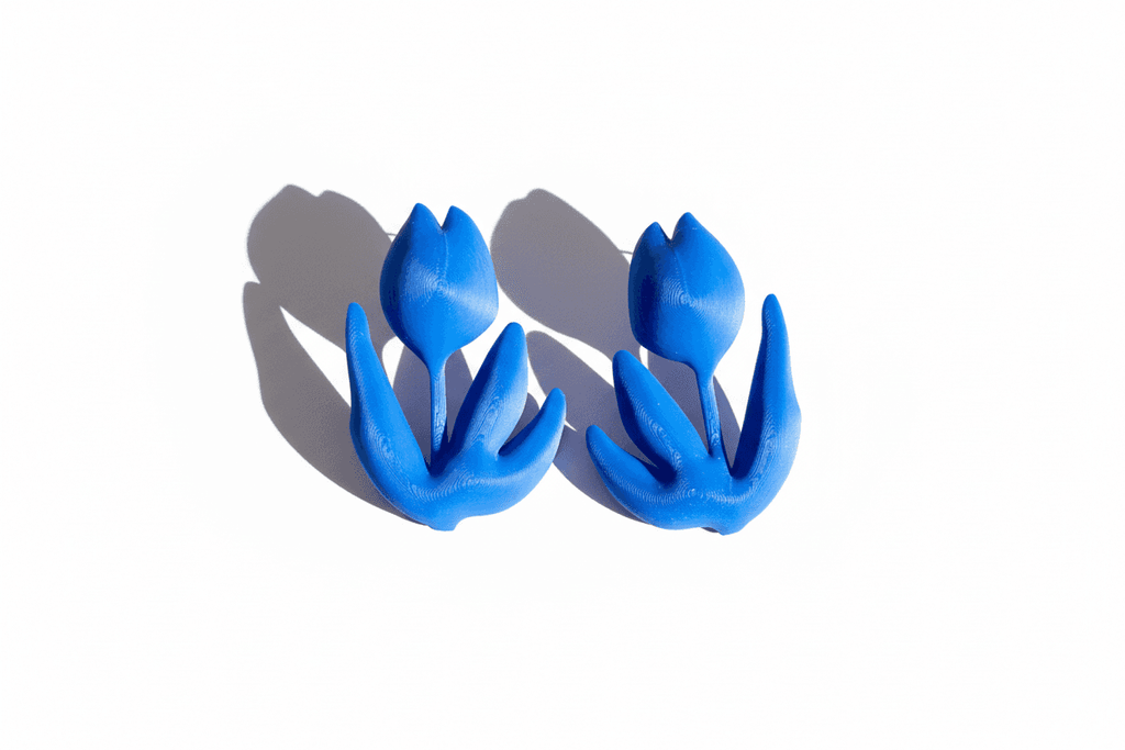 Tulip blue Klein