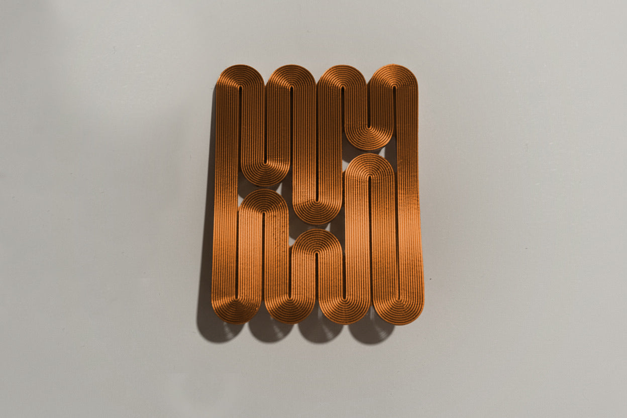 miette art earrings NENE linear copper color light weight iridescent