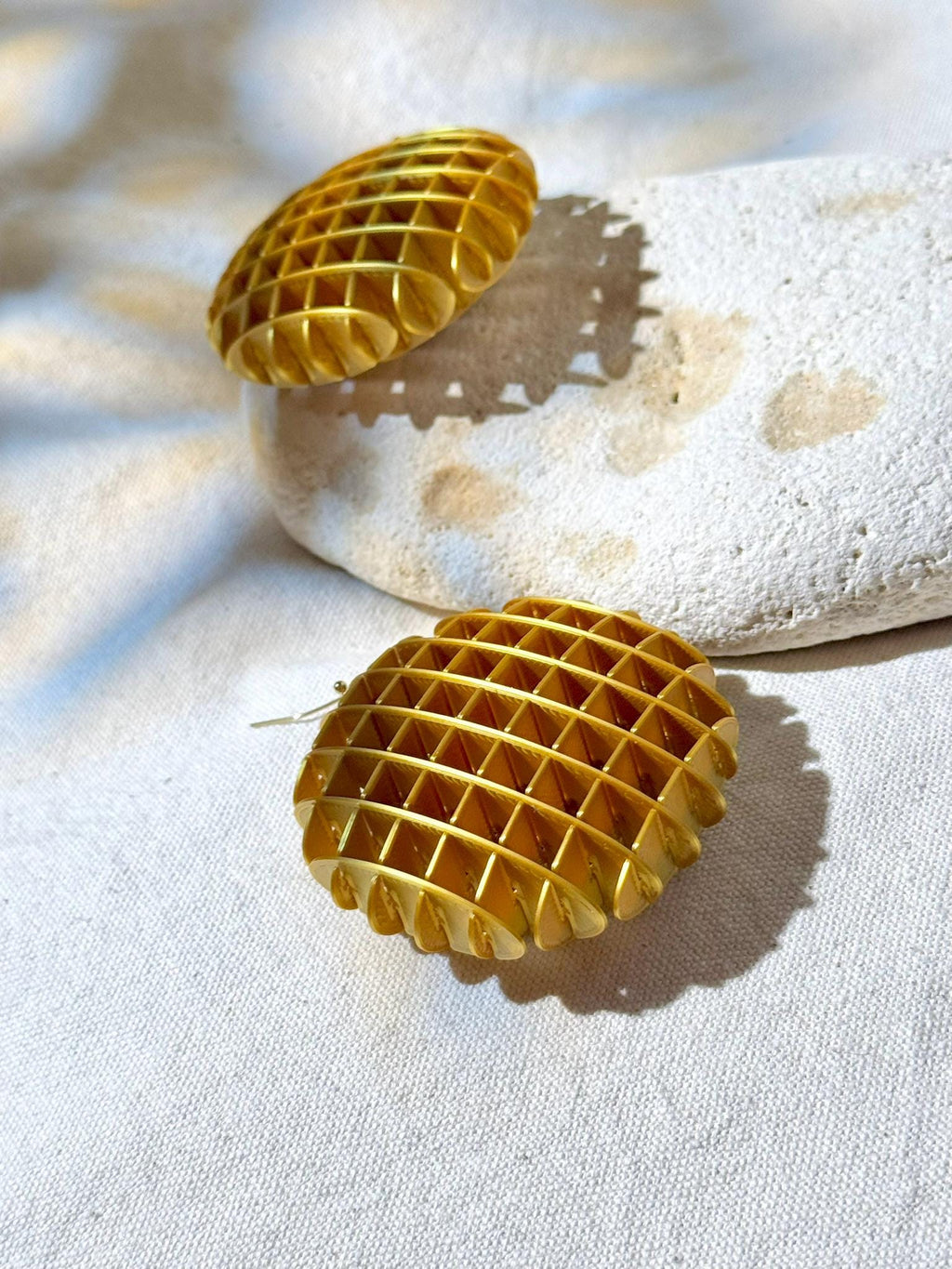 Flexibles "Ballon" - handmade PLA bioplastic earrings - Miette jewelry