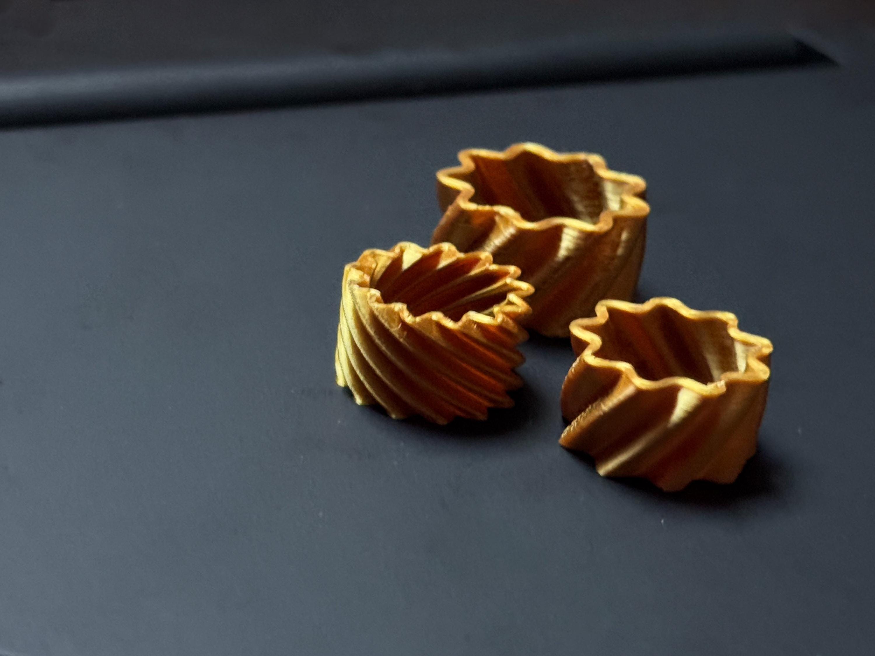  - sustainable bioplastic jewelry - Miette