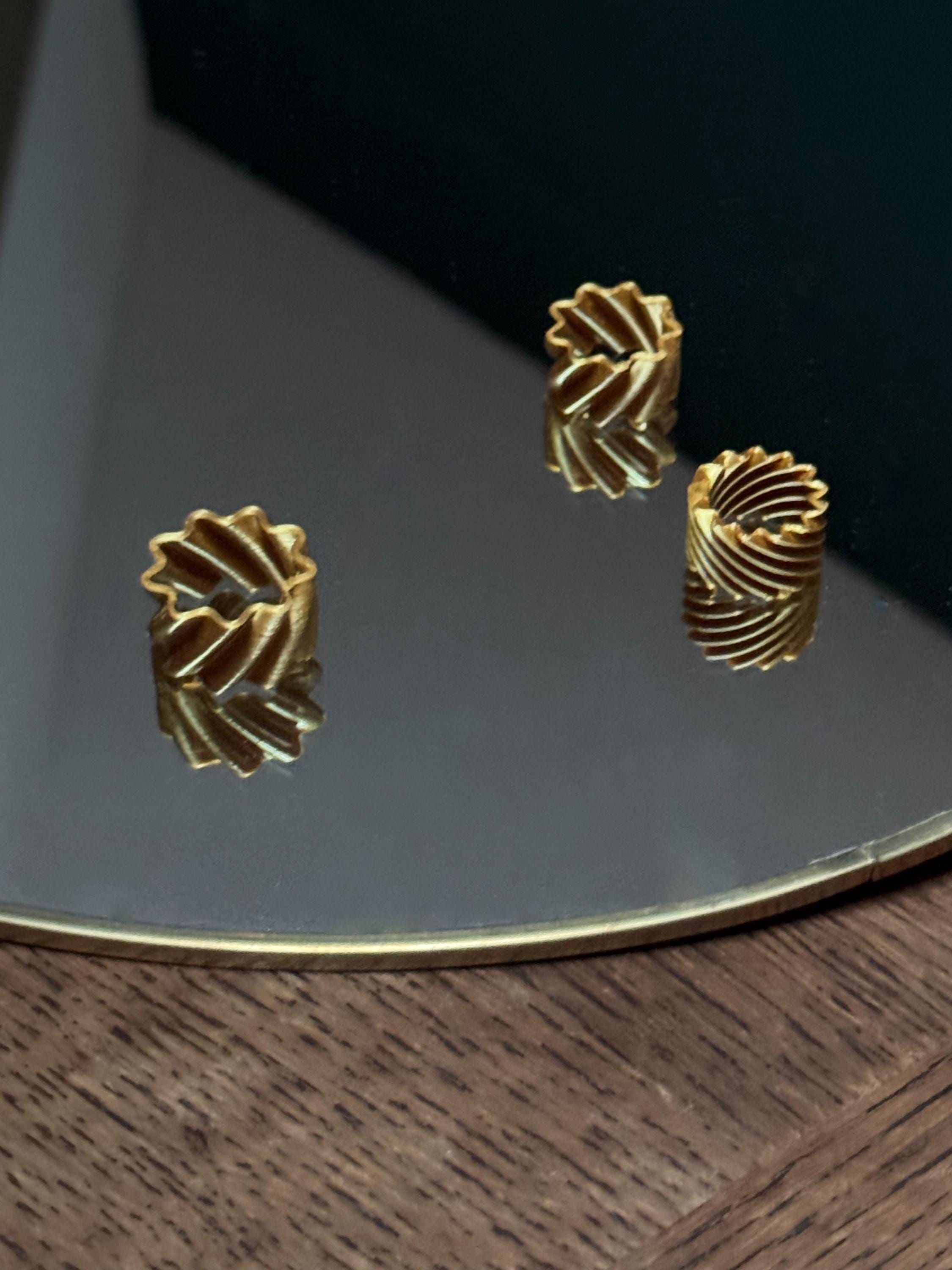  - sustainable bioplastic jewelry - Miette