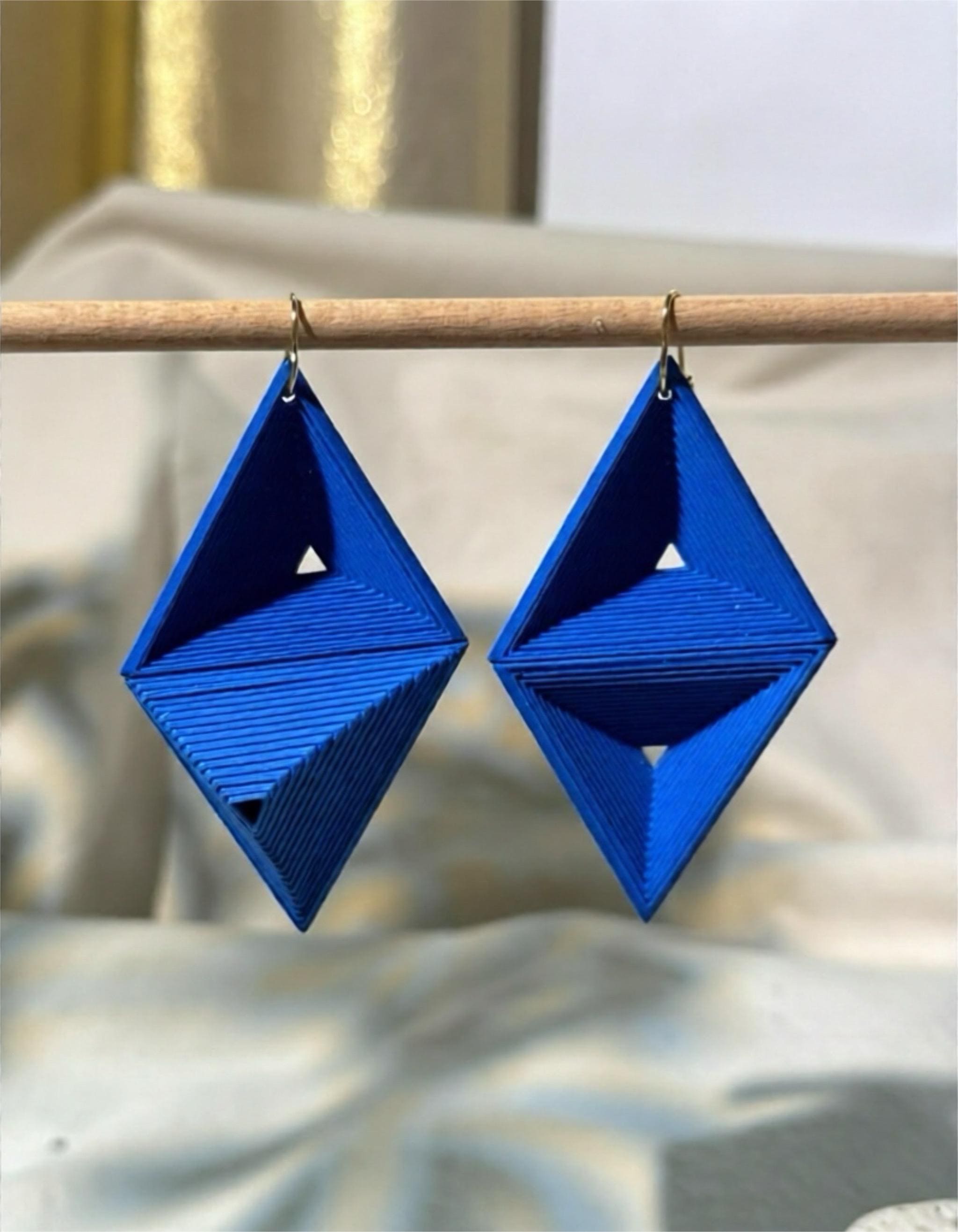  - sustainable bioplastic jewelry - Miette