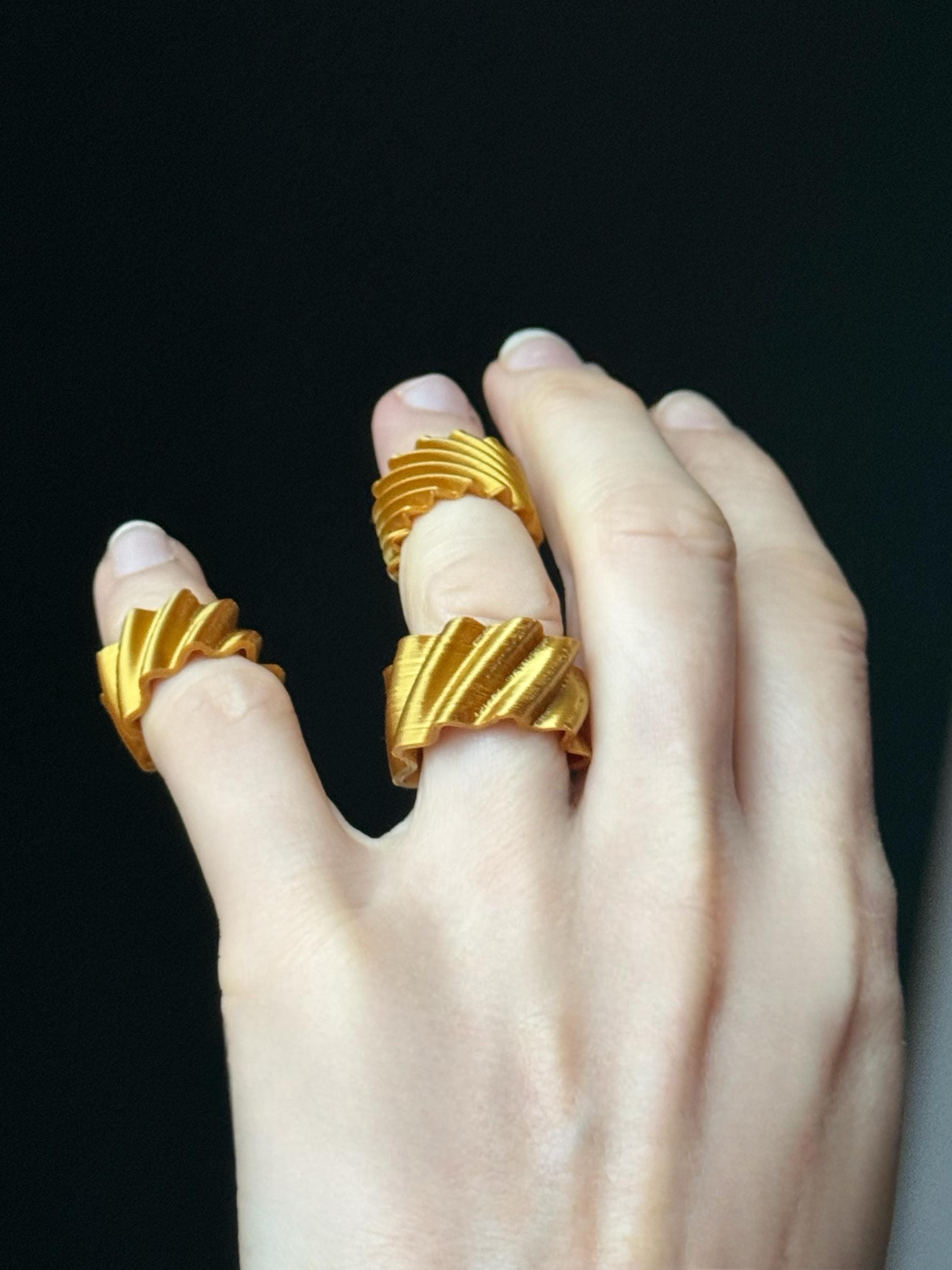  - sustainable bioplastic jewelry - Miette