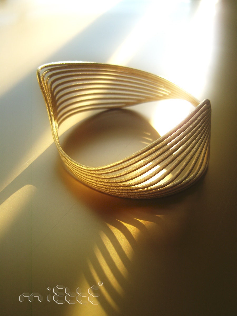  - sustainable bioplastic jewelry - Miette